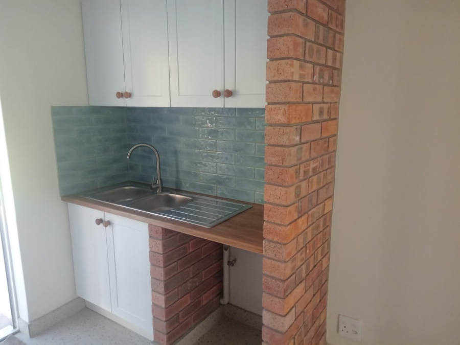4 Bedroom Property for Sale in Noorsekloof Eastern Cape